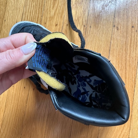 Women’s Nike Blazer 77 Mid Vintage Sneakers - Picture 6 of 6